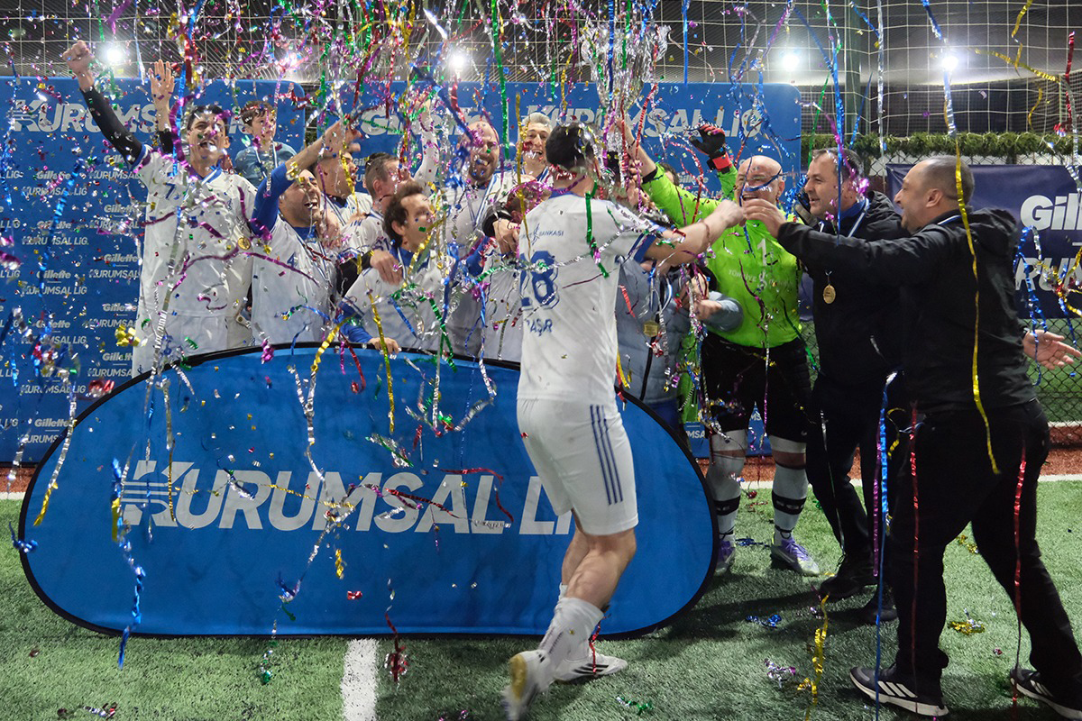 Şampiyon Türkiye İş Bankası